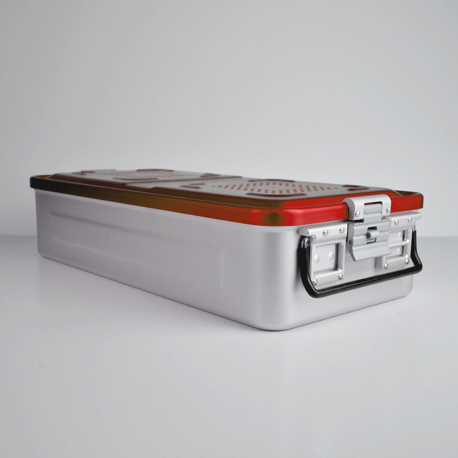 Tam boy Sterilizasyon Konteyner Kırmızı - 580X280X135