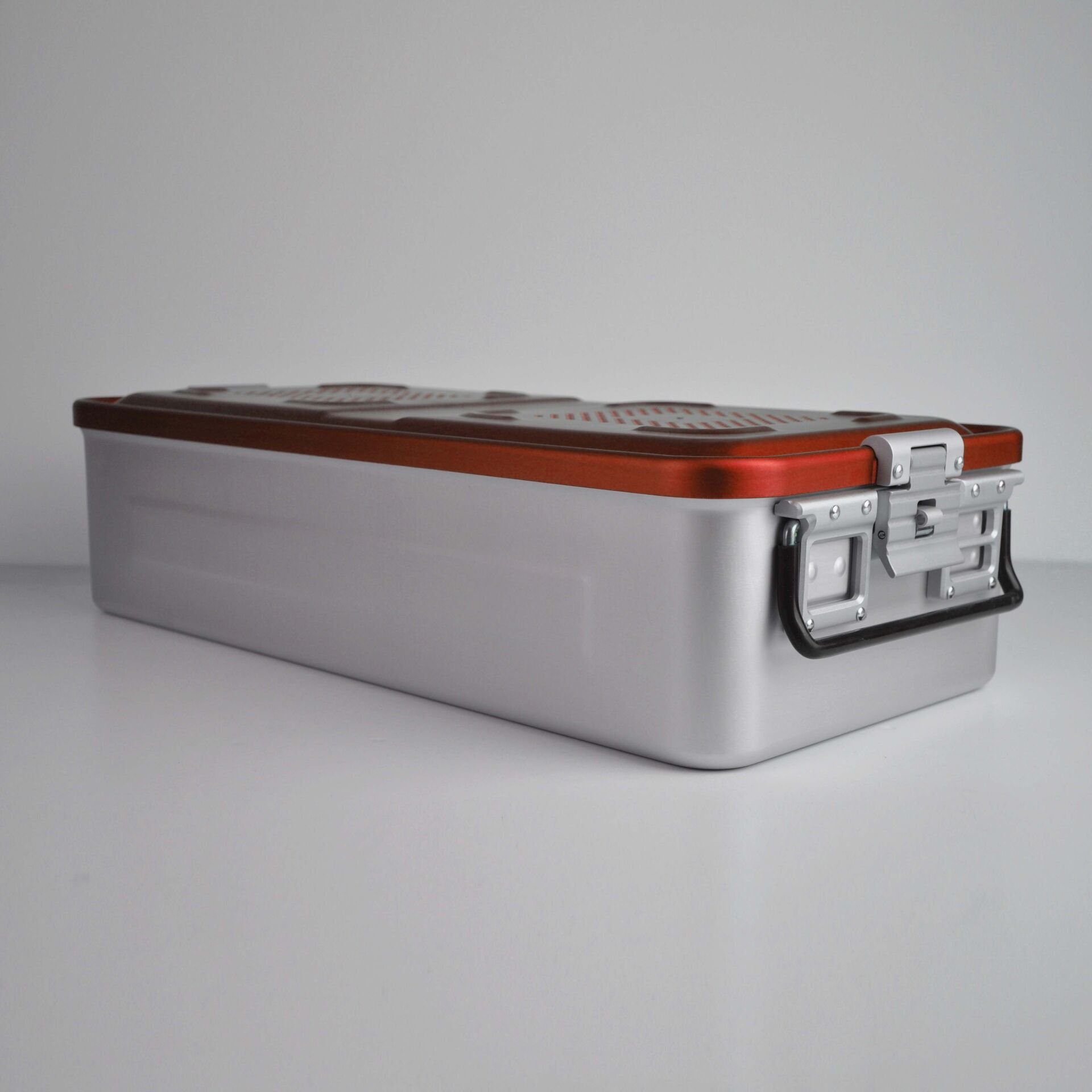 Tam boy Sterilizasyon Konteyner Kırmızı - 580X280X150