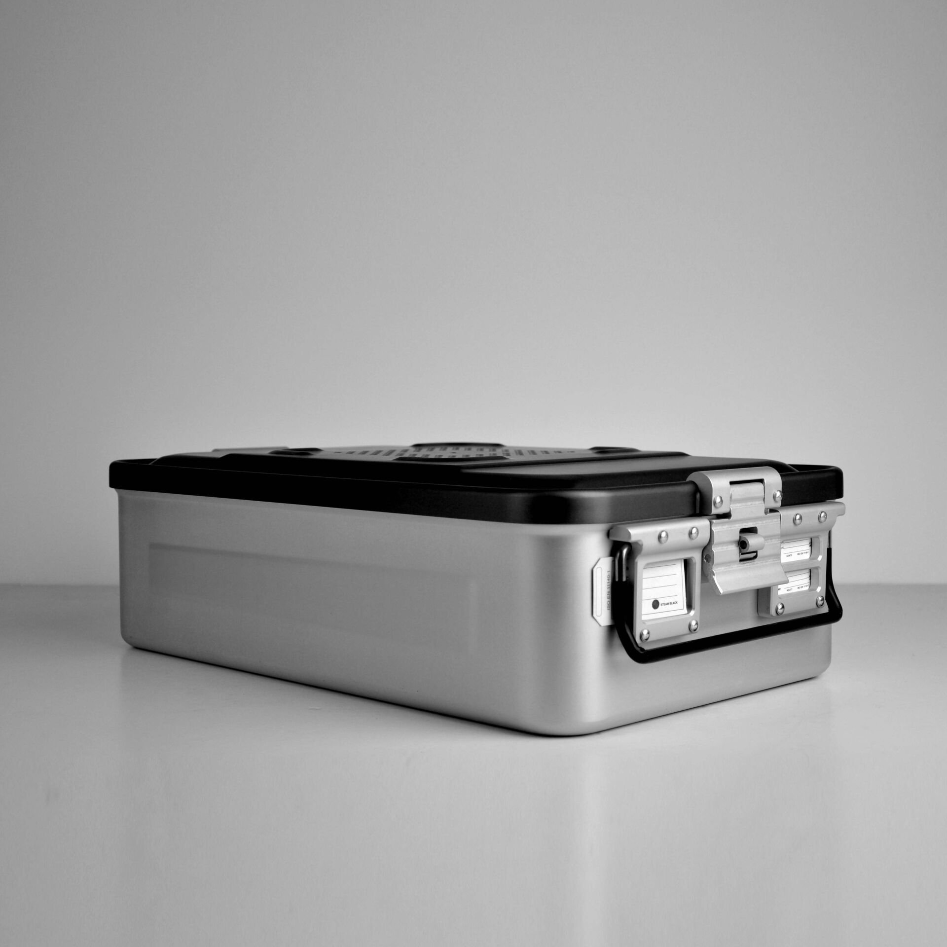 Orta Boy Sterilizasyon Konteyner Siyah - 465X280X135